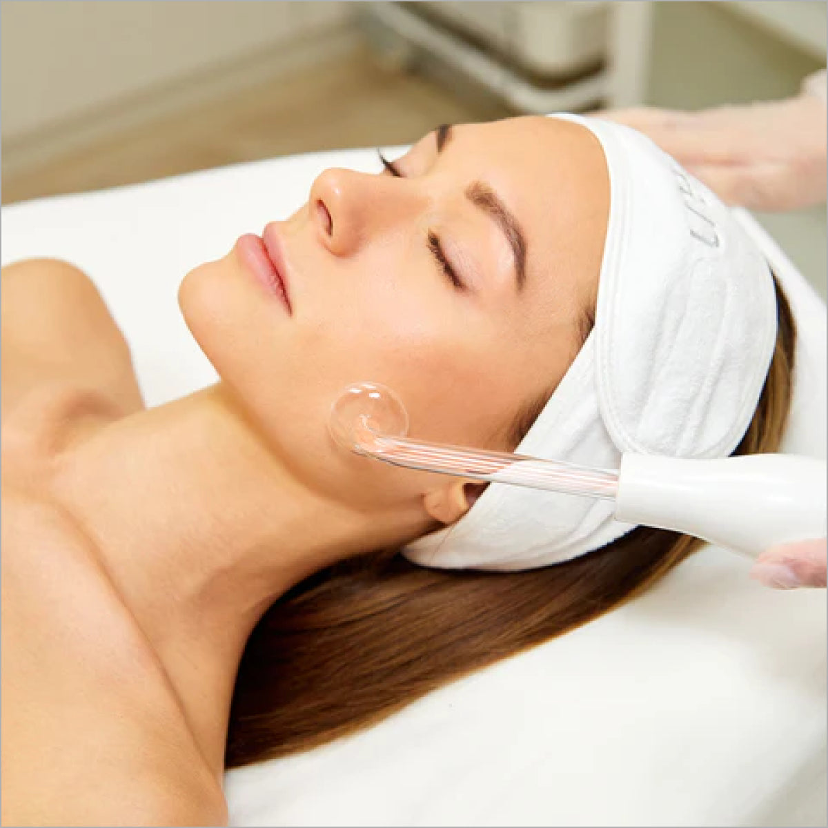 4 In 1 High Frequency Machine Electrode Wand for Facial Skincare | TheSkinful Pakistan